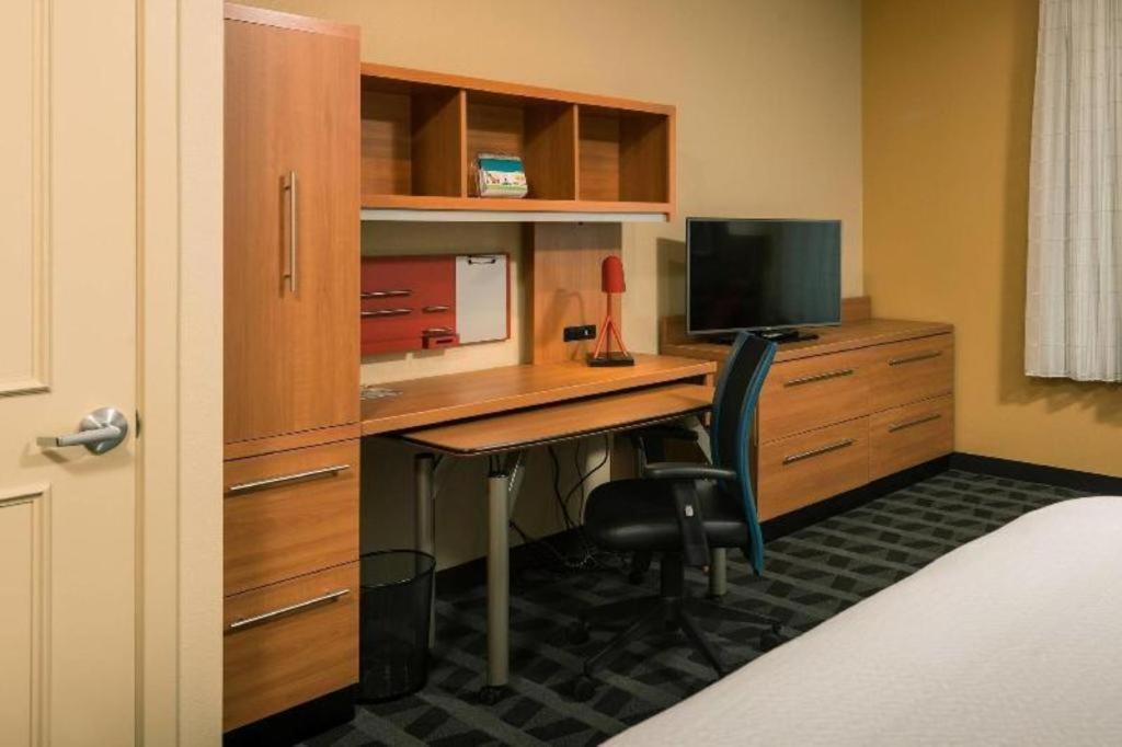 Towneplace Suites Bangor Bagian luar foto