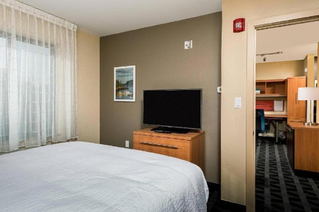 Towneplace Suites Bangor Bagian luar foto