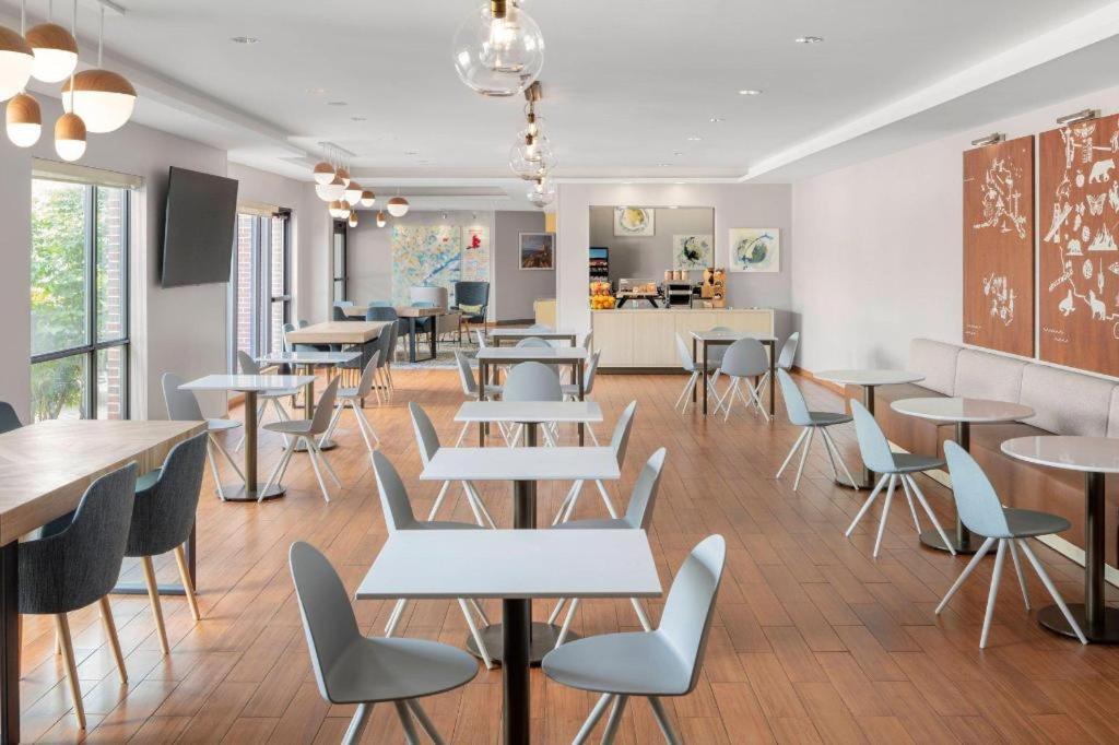 Towneplace Suites Bangor Bagian luar foto