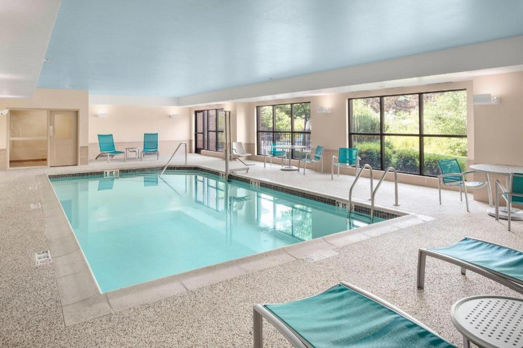 Towneplace Suites Bangor Bagian luar foto