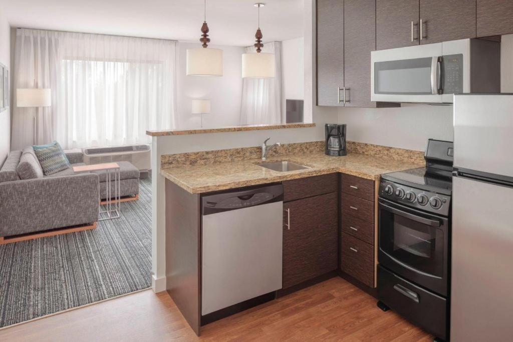 Towneplace Suites Bangor Bagian luar foto