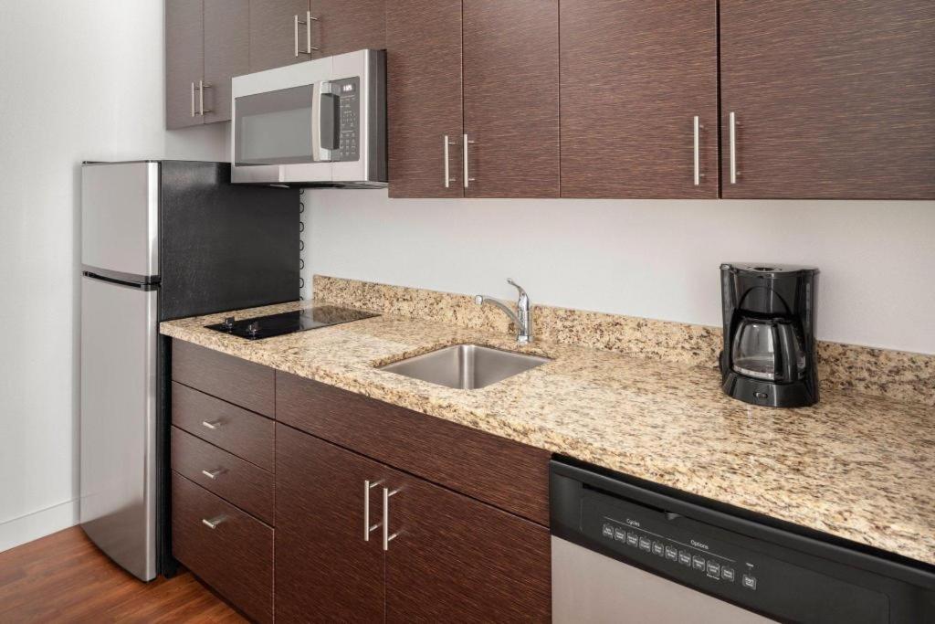 Towneplace Suites Bangor Bagian luar foto